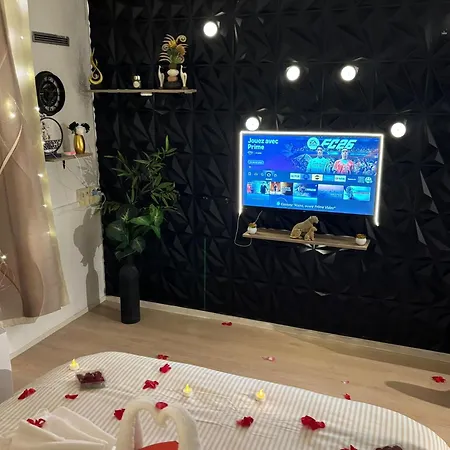 Evasion Romantique, Jacuzzi Massage Luminotherapie * Carquefou